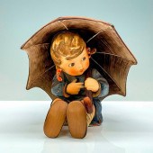 GOEBEL HUMMEL PORCELAIN FIGURI