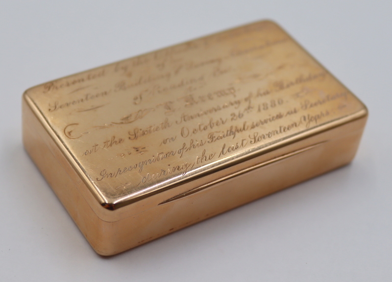 GOLD. 14KT GOLD HINGED BOX WITH