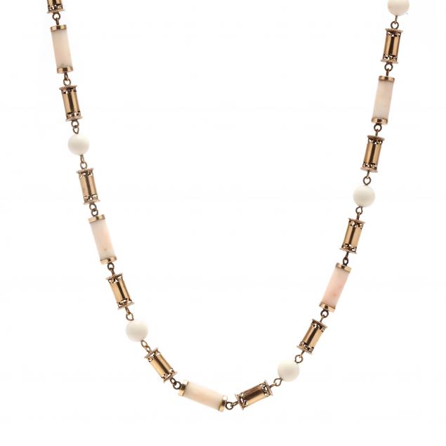 GOLD AND CORAL NECKLACE The