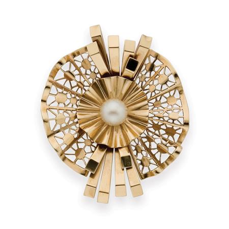 Gold and Cultured Pearl Bow