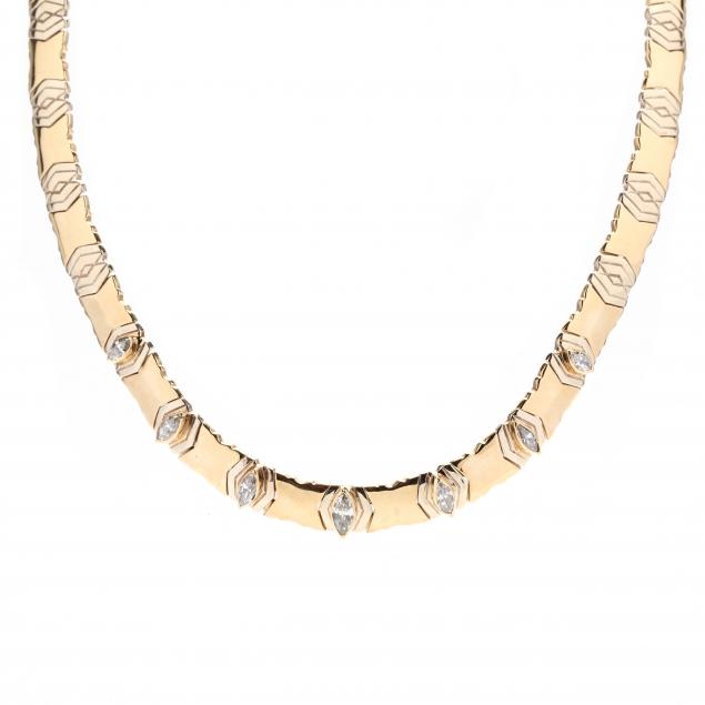 GOLD AND DIAMOND NECKLACE The