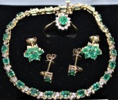 GOLD AND EMERALD JEWELRY SUITE