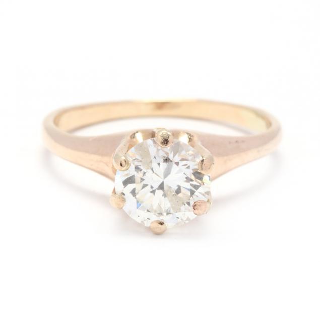 GOLD AND ROUND BRILLIANT CUT