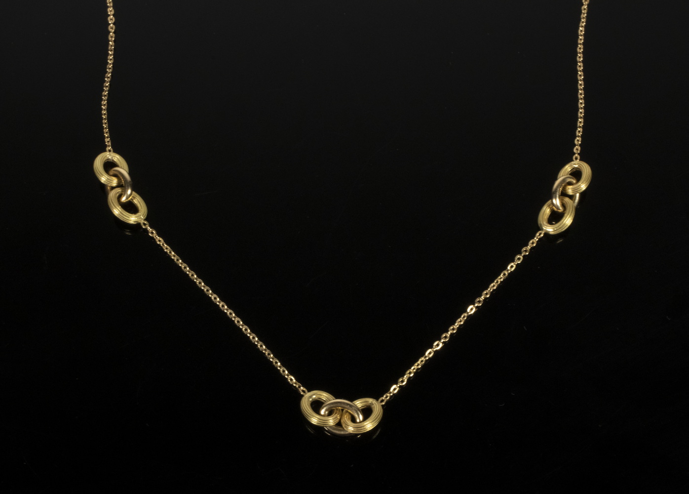 GOLD CHAIN NECKLACE Fine Yellow