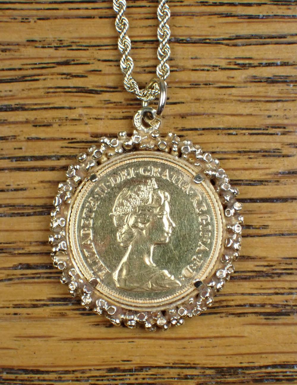 GOLD COIN PENDANT NECKLACEGOLD COIN