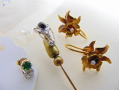 GOLD & DIAMOND JEWELRY GROUPIN