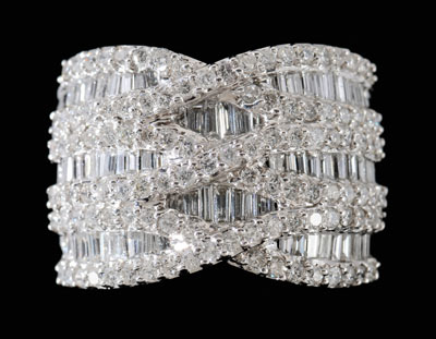 Gold, diamond ring, crossed rows
