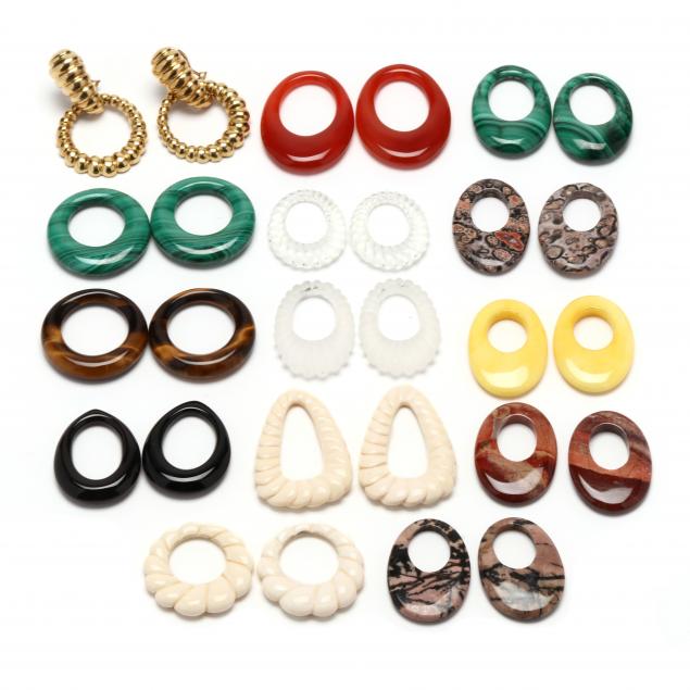 GOLD EARRINGS WITH