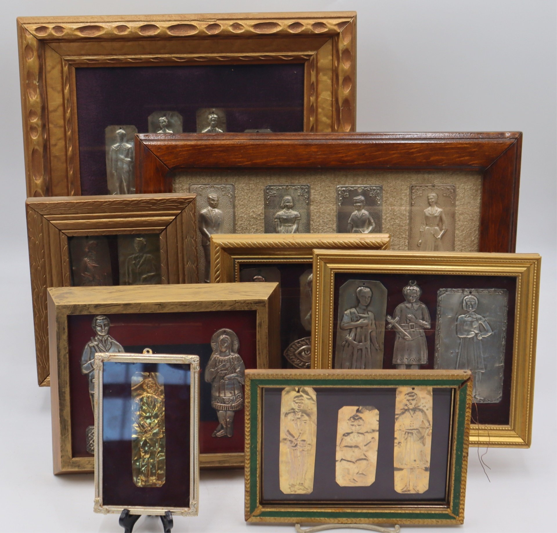 GOLD. GROUPING OF FRAMED 14KT