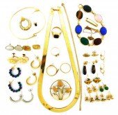 GOLD ITEMS: 14K HERRINGBONE CH