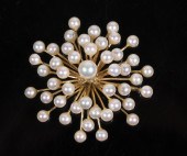 GOLD & PEARL BROOCH BY CHOW TA