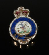 GOLD & PORCELAIN BROOCH Vintag