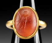 GOLD RING W/ ROMAN CARNELIAN I