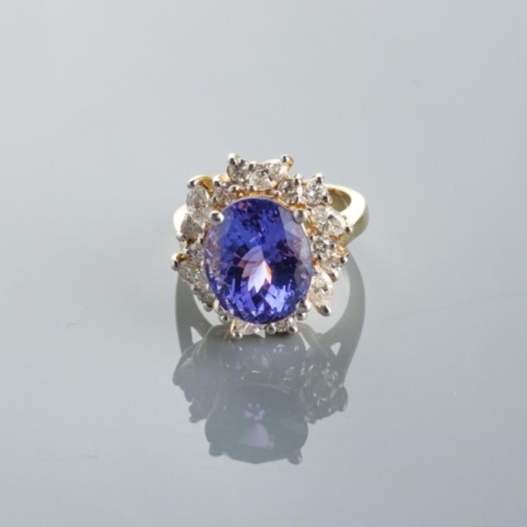 GOLD RING WITH LARGE TANZANITE &