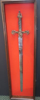 GOLDEN DRAGON SWORD OF CONAN T