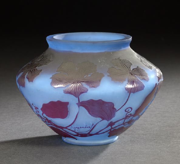 Good d'Argental Cameo Glass Art