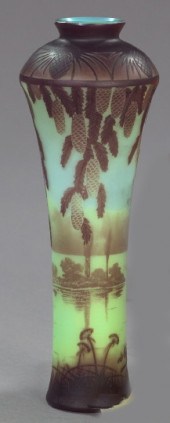 Good de Vez Cameo-Cut Glass Va