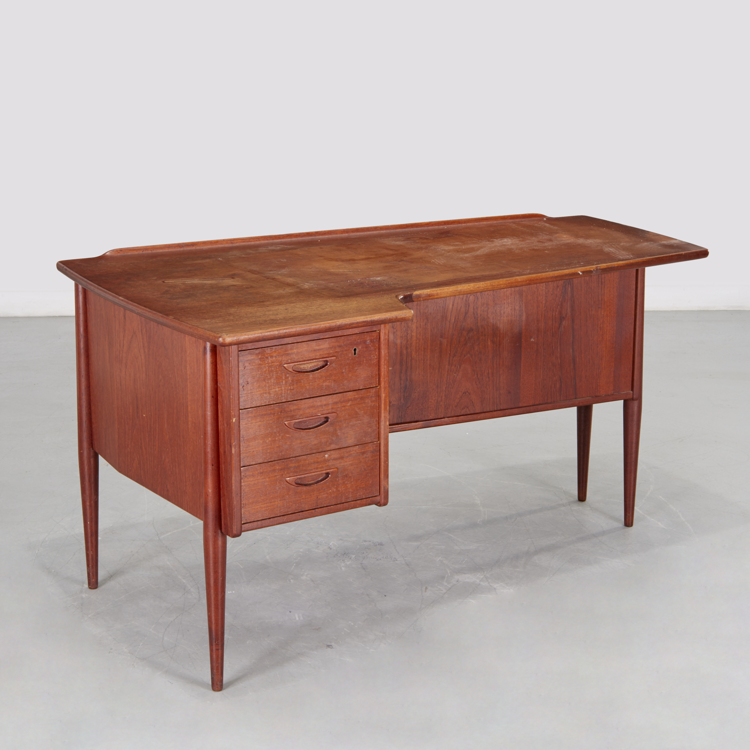 GORAN STRAND, MODEL 10 TEAK DESK