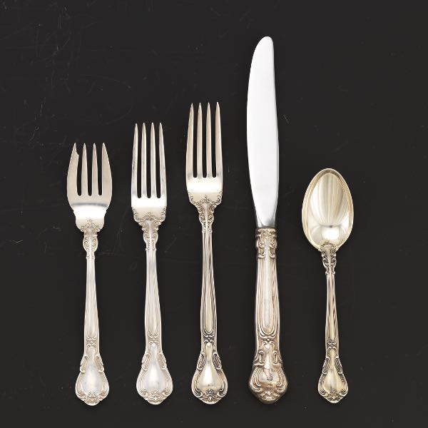 GORHAM FLATWARE SET, "CHANTILLY"