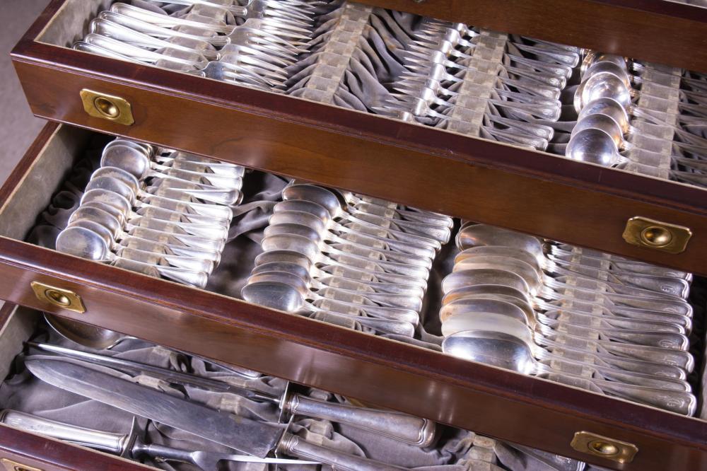 GORHAM "OLD FRENCH" SILVER FLATWARE