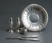 GORHAM STERLING SILVER CAKE PL
