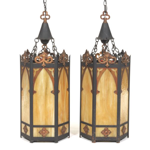 GOTHIC STYLE CHAIN SUSPENDED