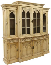 GOTHIC STYLE CREAM-PAINTED BRE