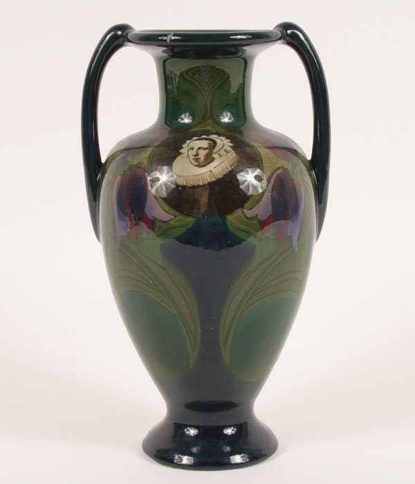 Gouda portrait vase; applied