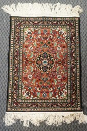 GOUM SILK RUG 3 FT X 2 FTGoum