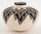 GRACE CHINO ACOMA PUEBLO POTTE