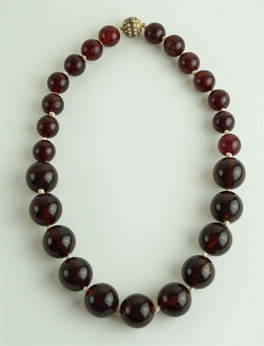 GRADUATED AMBER BEAD