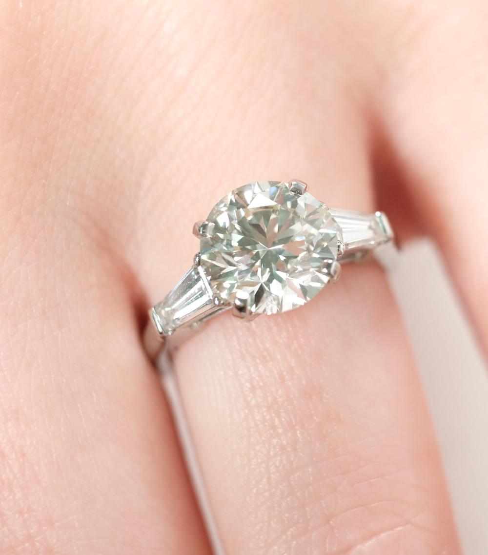 GRAFF PLATINUM 2.75CT G-H VS2