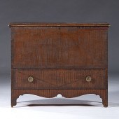Grained Mule Chest New England