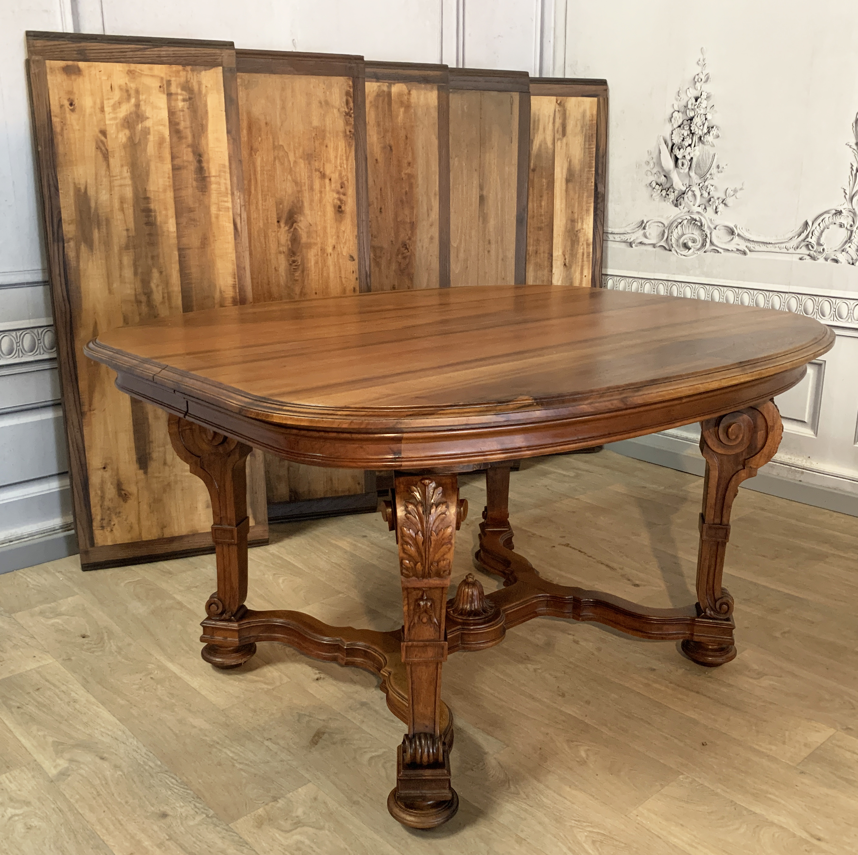 GRAND LOUIS XV STYLE WALNUT BANQUET