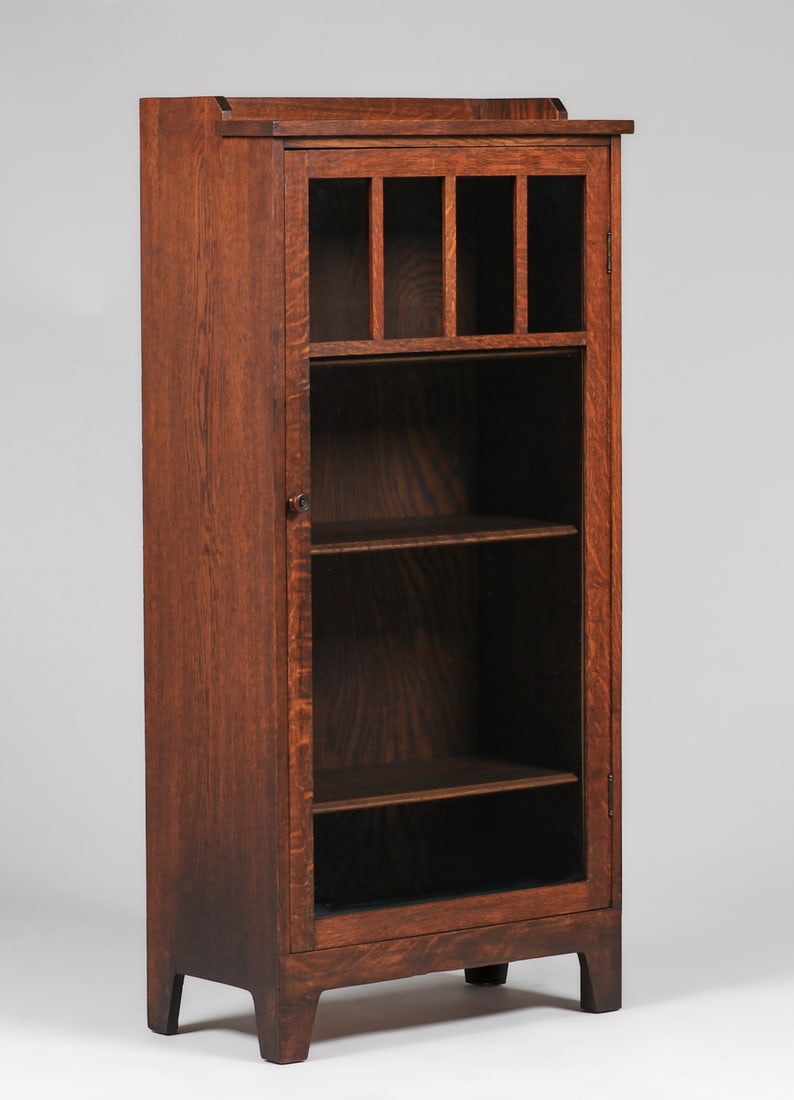 GRAND RAPIDS ONE-DOOR BOOKCASE
