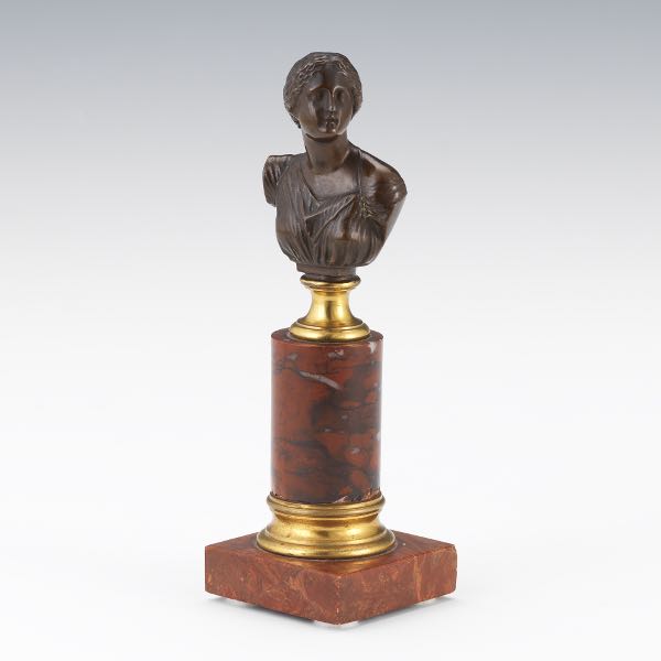 GRAND TOUR FIGURINE OF APHRODITE