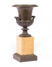 GRAND TOUR MARBLE & BRONZE MED