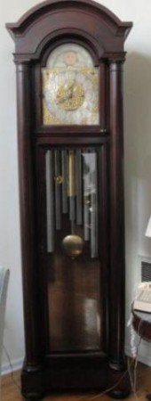 Grandfather Clock. Mahogany wi