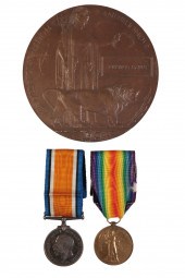GREAT WAR PAIR AND MEMORIAL PL