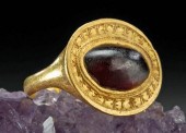 GREEK GOLD RING GARNET CABOCHO