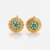GREEN CHALCEDONY FLOWER EARRIN