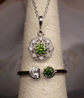 GREEN DIAMOND AND WHITE GOLD R
