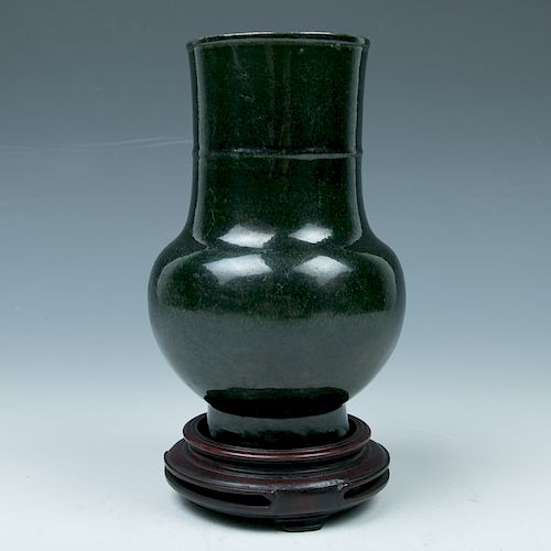 GREEN GLAZED VASE WITH STANDThe