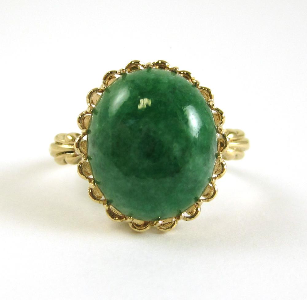 GREEN HARDSTONE AND FOURTEEN