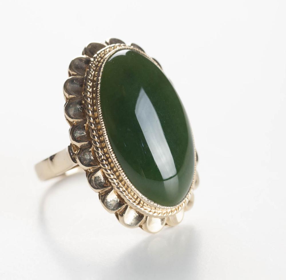 GREEN HARDSTONE AND FOURTEEN