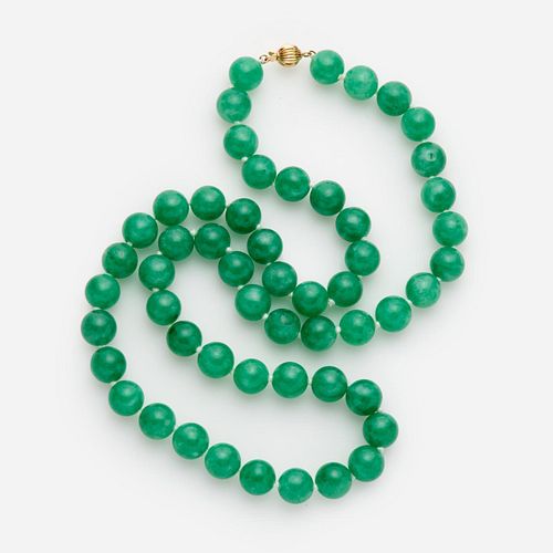 GREEN JADE BEAD NECKLACEA bright