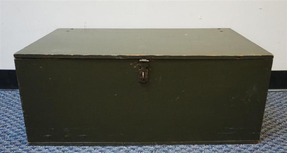 GREEN PAINTED FRUITWOOD PACKING