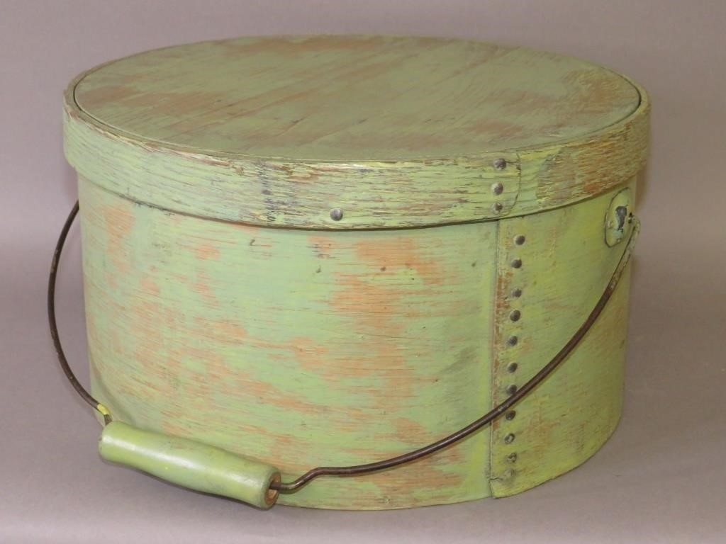 GREEN PAINTED HANDLED CAKE/PANTRY