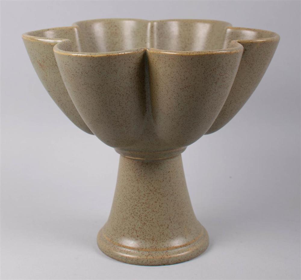 GREEN POTTERY FOOTED BOWL 7 1/2 X 8
