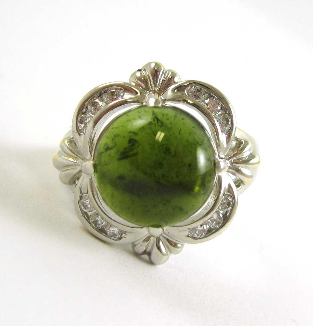 GREEN TOURMALINE AND TEN KARAT